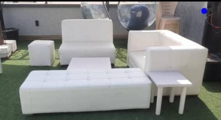 White Lounge chairs