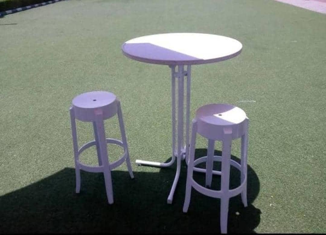 White cocktail set