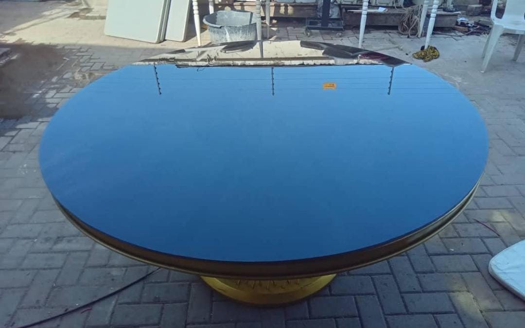 Round VIP Table
