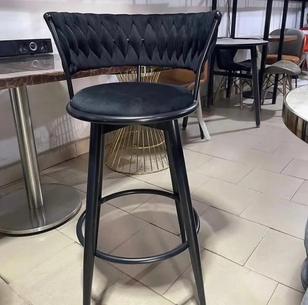 Cocktail chair